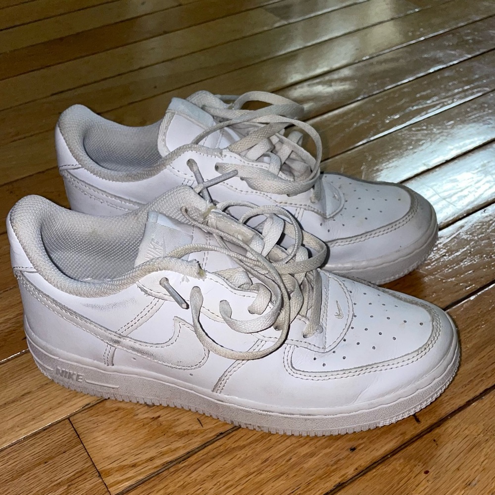 NIKE AIR FORCE 1 SZ 2.5